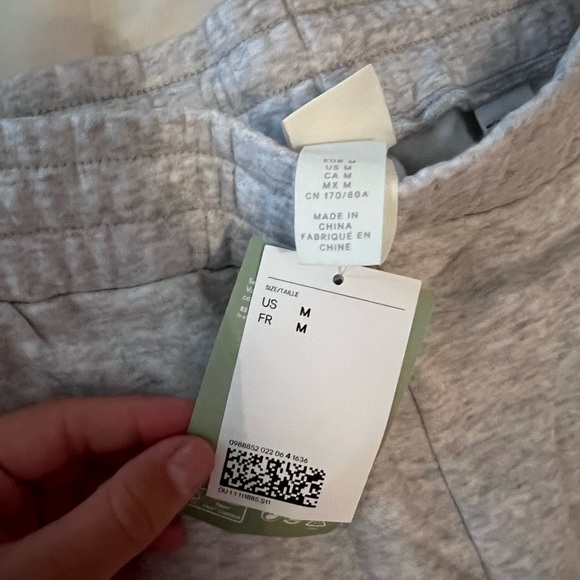 brand new with tags - Picture 2 of 2